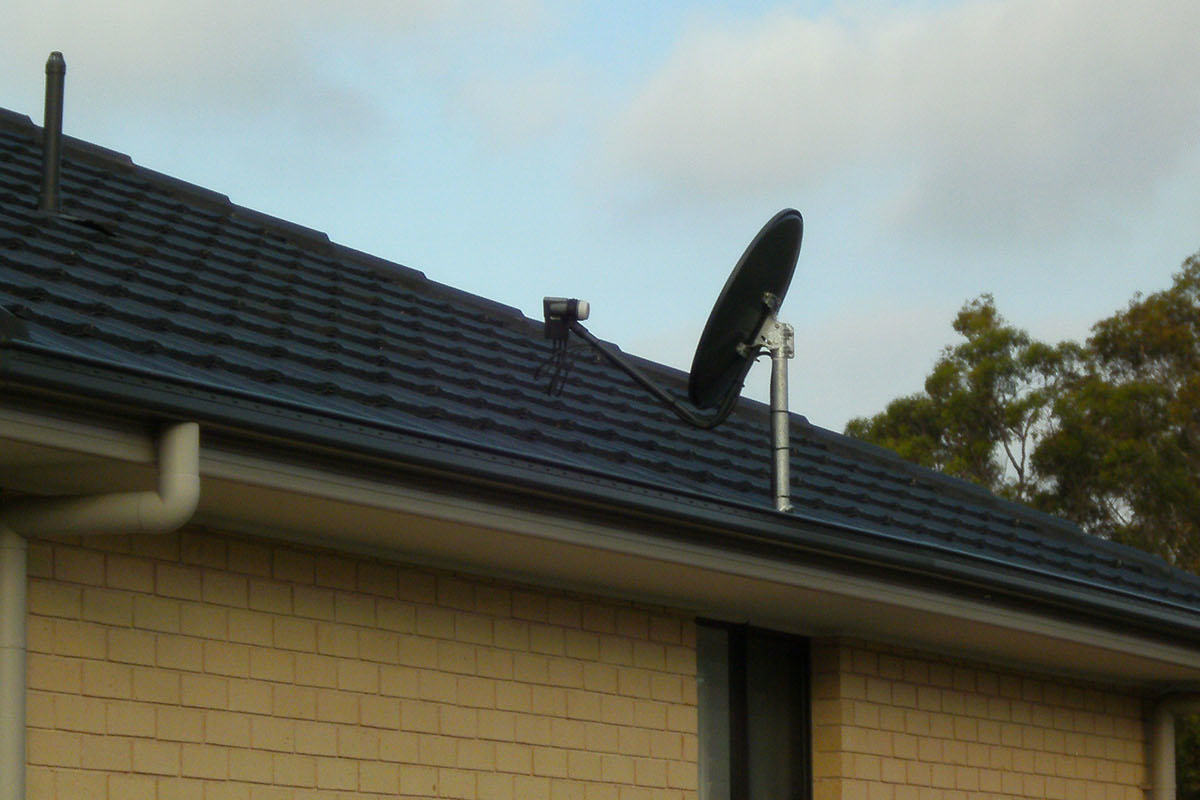 Antenna and heater on roof